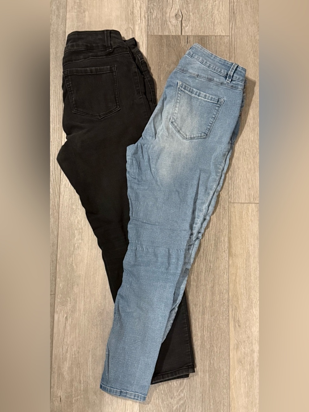 2 Pairs of d. jeans Skinny Jeans Duo in Black and Light Blue